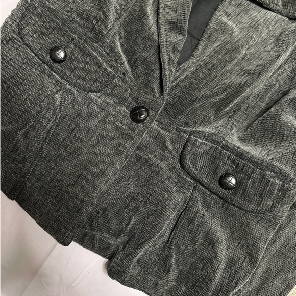 Gray Jacket - Picture 4 of 5